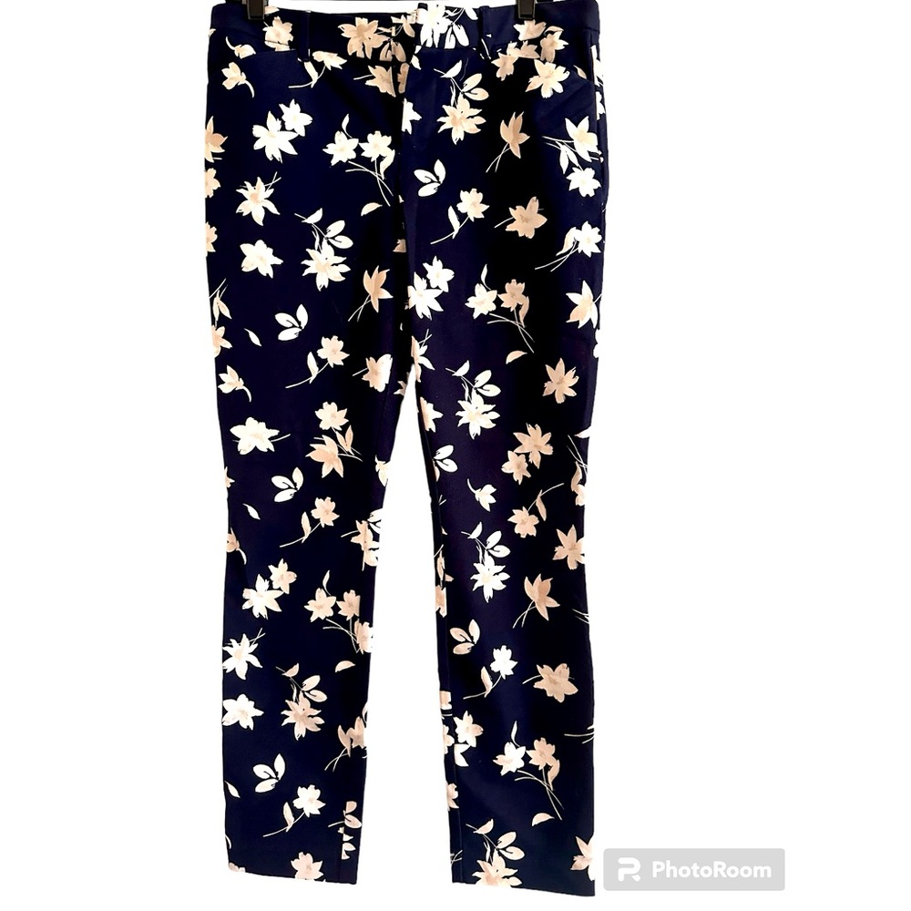 GAP SIGNATURE SKINNY ANKLE NAVY BLUE FLORAL PANTS SIZE 8